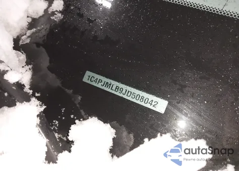 2018 Jeep Cherokee Latitude Plus 4X4 from USA, damaged, VIN 1C4PJMLB9JD508042